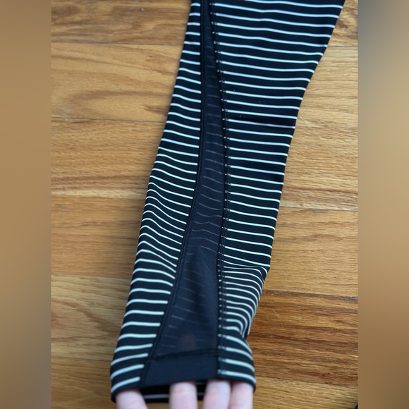 Lululemon Train Times Pant 25" - Picture 5 of 5